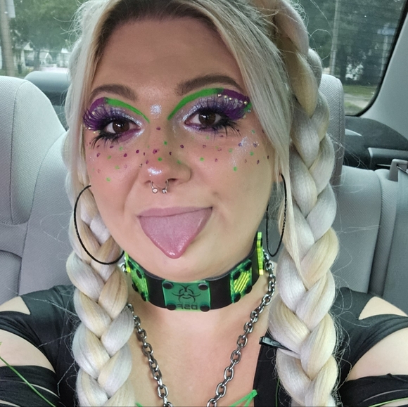 Meet Your Posher!!! - Picture 6 of 6